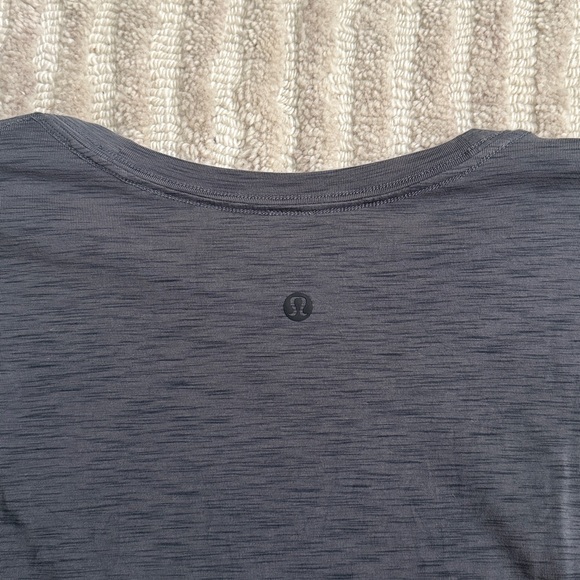 Lulu Heathered Charcoal Long Sleeve Shirt - Picture 3 of 3